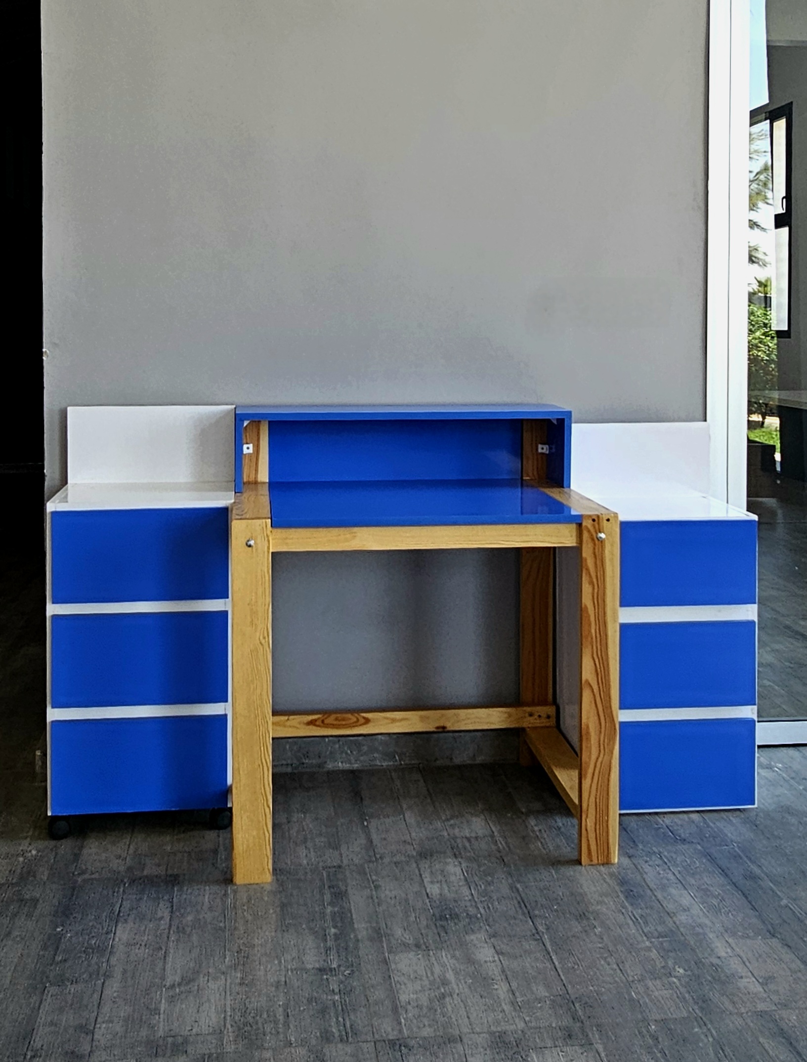 Bureau Enfant avec Rangement – Bois & Tiroirs Bleus 